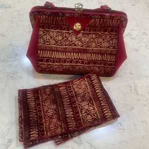 Vintage Faye Mell Red And Gold Velvet Purse. Good Condition